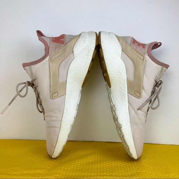 Nike Air Huarache Run Ultra Premium in Stardust Pink 8 - Picture 6 of 9